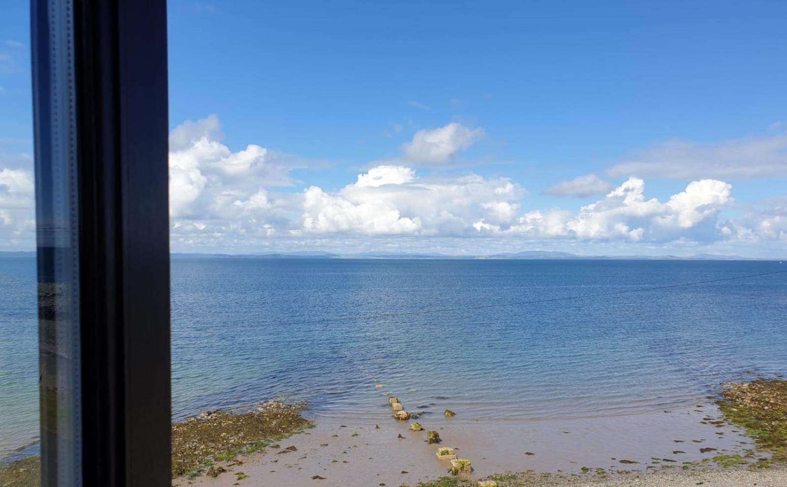 The Old Cornstore A Beautiful Suite Overlooking The Sea Drummore Exterior foto