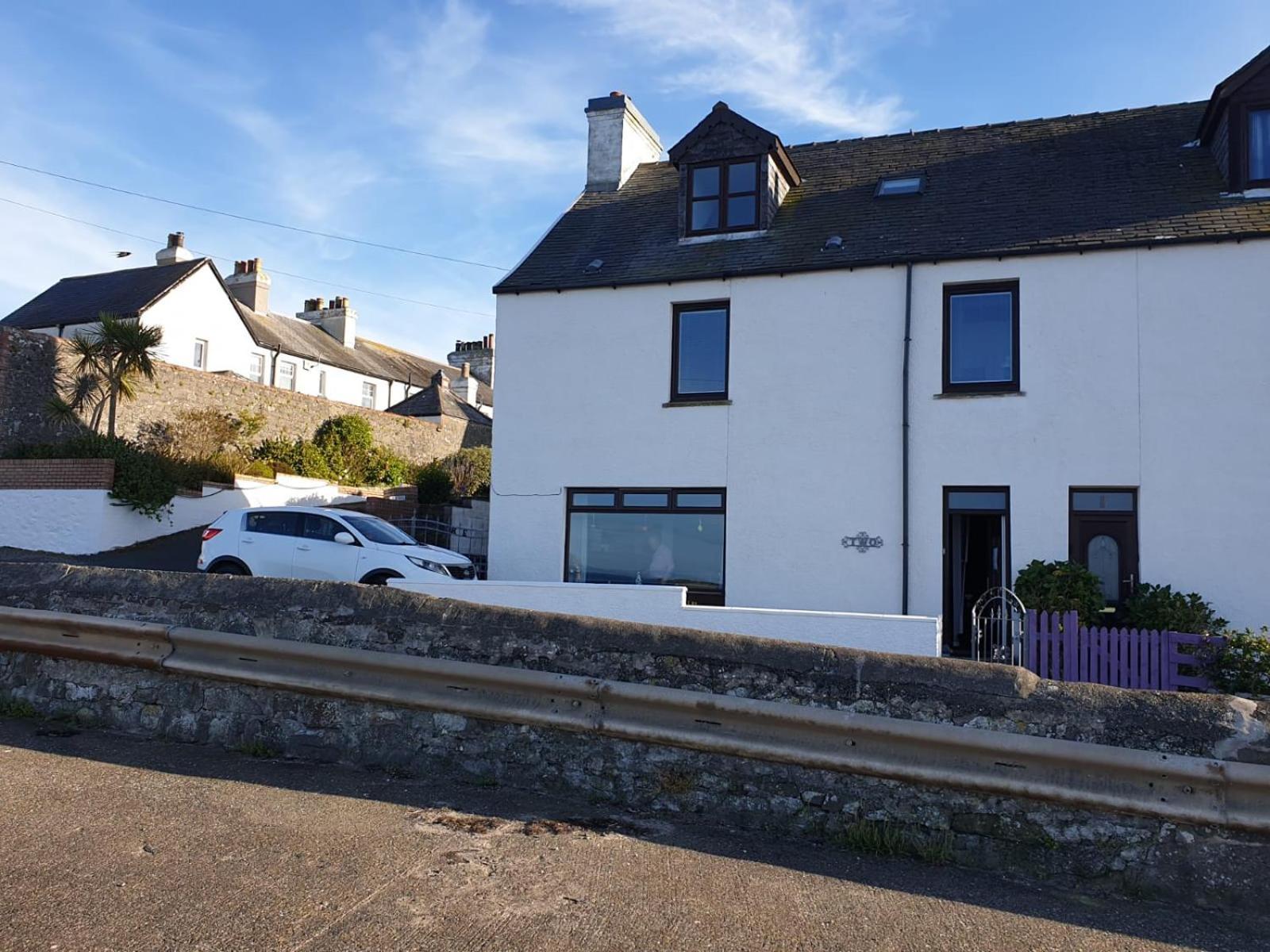 The Old Cornstore A Beautiful Suite Overlooking The Sea Drummore Exterior foto