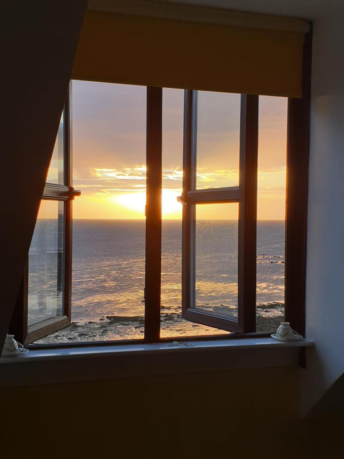 The Old Cornstore A Beautiful Suite Overlooking The Sea Drummore Exterior foto