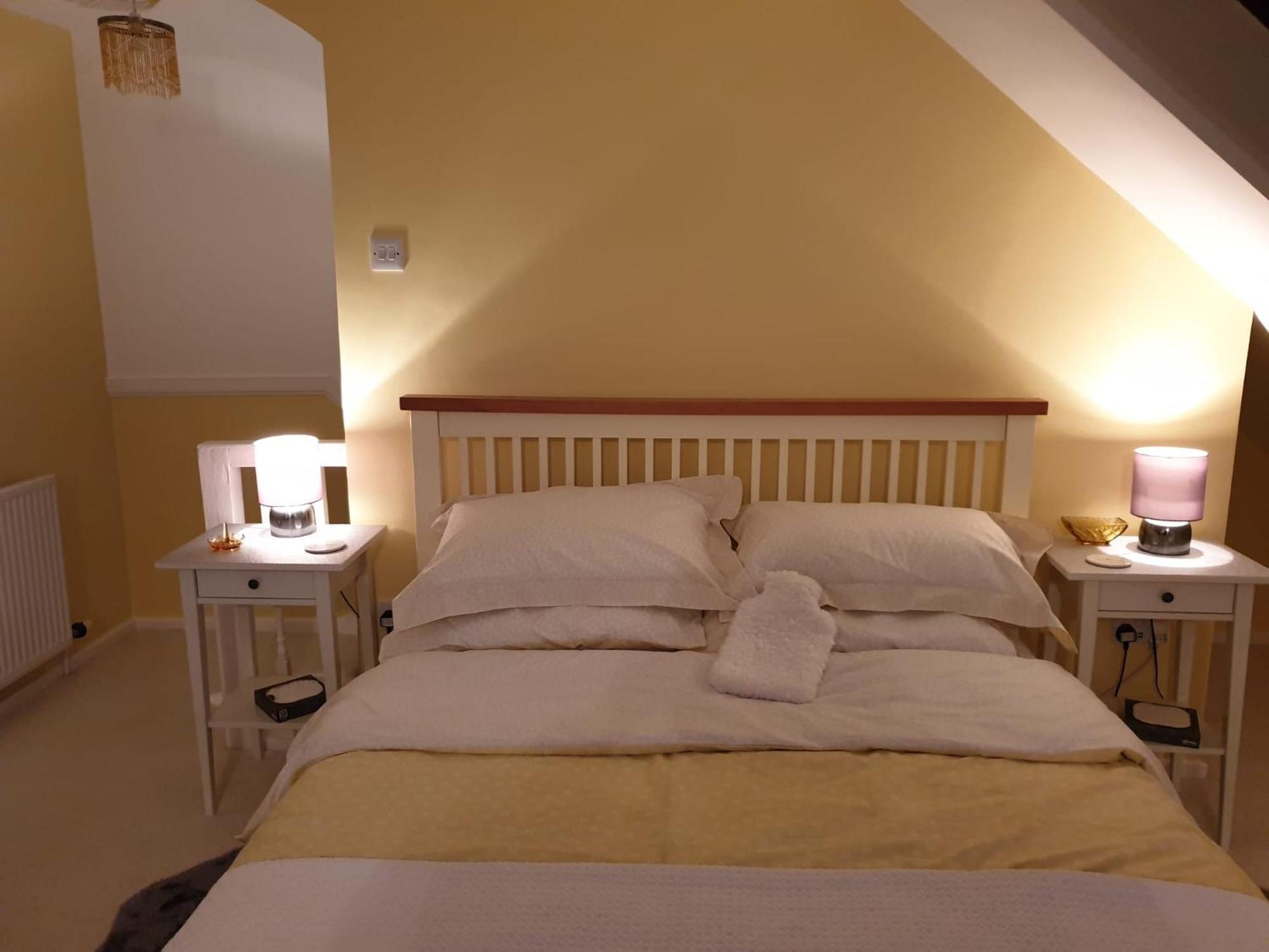 The Old Cornstore A Beautiful Suite Overlooking The Sea Drummore Exterior foto