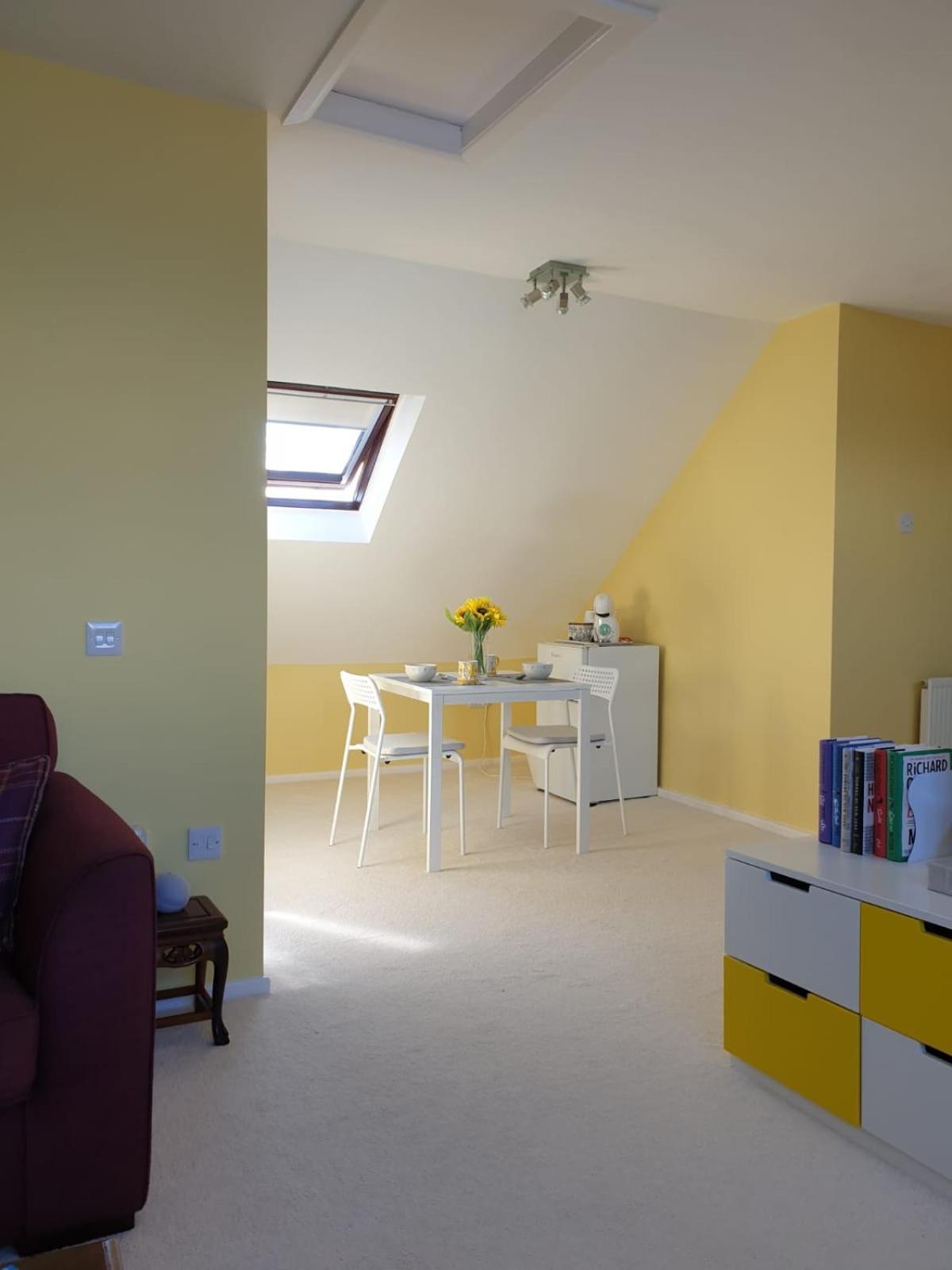 The Old Cornstore A Beautiful Suite Overlooking The Sea Drummore Exterior foto